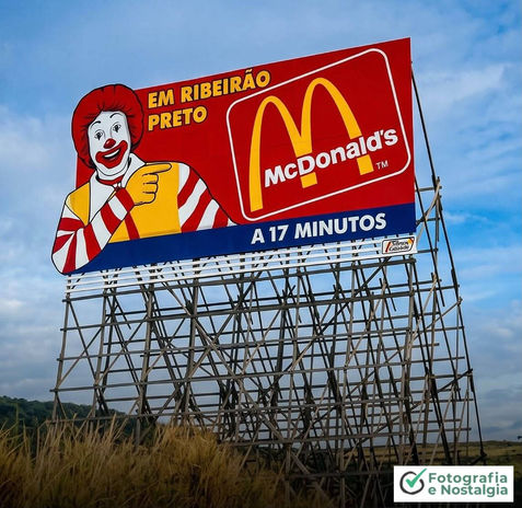 Outdoor "McDonald's", Década de 80, Estado de São Paulo, Brasil