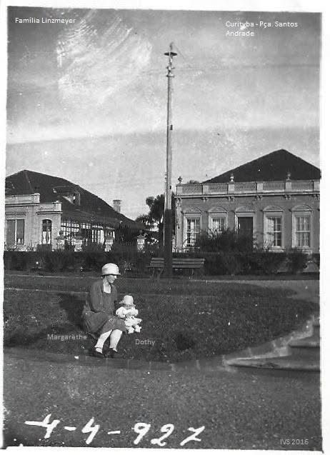 Cena na Praça Santos Andrade, 04/04/1927, Curitiba, Paraná, Brasil