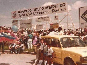 Lançamento da pedra fundamental do futuro Estádio do Sport Club Corinthians Paulista, 1983, Itaquera, São Paulo, Brasil