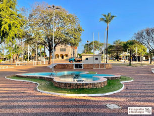 Fonte Luminosa, Praça Maria Melhem Jabur, Américo de Campos, São Paulo, Brasil