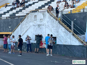 Venda de lanche, Estádio Dr. Francisco de Palma Travassos, Comercial Futebol Clube, Ribeirão Preto, São Paulo, Brasil