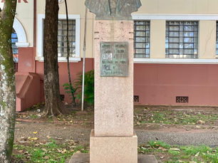 Monumento a Antônio Picaroni, Praça Dr. Antônio Picaroni, Araraquara, São Paulo, Brasil