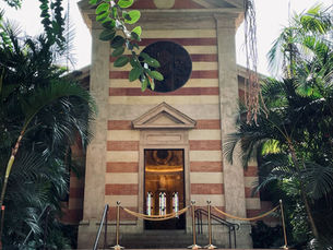 Imagens da Capela Santa Luzia, Complexo Cidade Matarazzo, São Paulo, Brasil