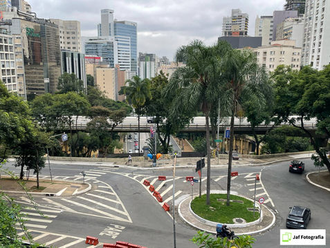Praça Geremia Lunardelli, Bela Vista, São Paulo, Brasil