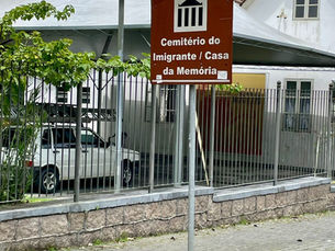 Imagens da Casa da Memória e Cemitério do Imigrante, Joinville, Santa Catarina, Brasil