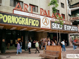 Vista do Cine Art Palácio, 1992, Avenida São João, São Paulo, Brasil