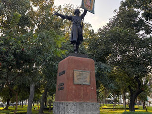 Monumento a Miguel Hidalgo y Costilla, Lima, Peru