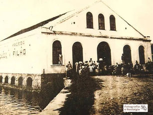 Vistas antigas do Armazém Macedo, Antonina, Paraná, Brasil