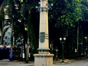 Imagens do Relógio da Praça Osório, Curitiba, Paraná, Brasil