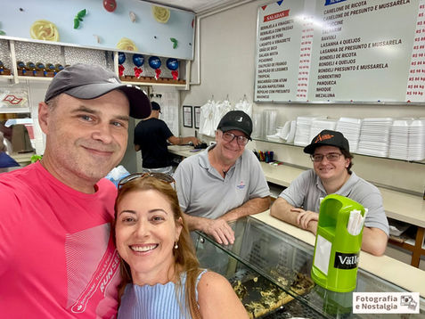 Interior da Napolitana Massas, Rua Henrique Dumont, Jardim Paulista, Ribeirão Preto, São Paulo, Brasil