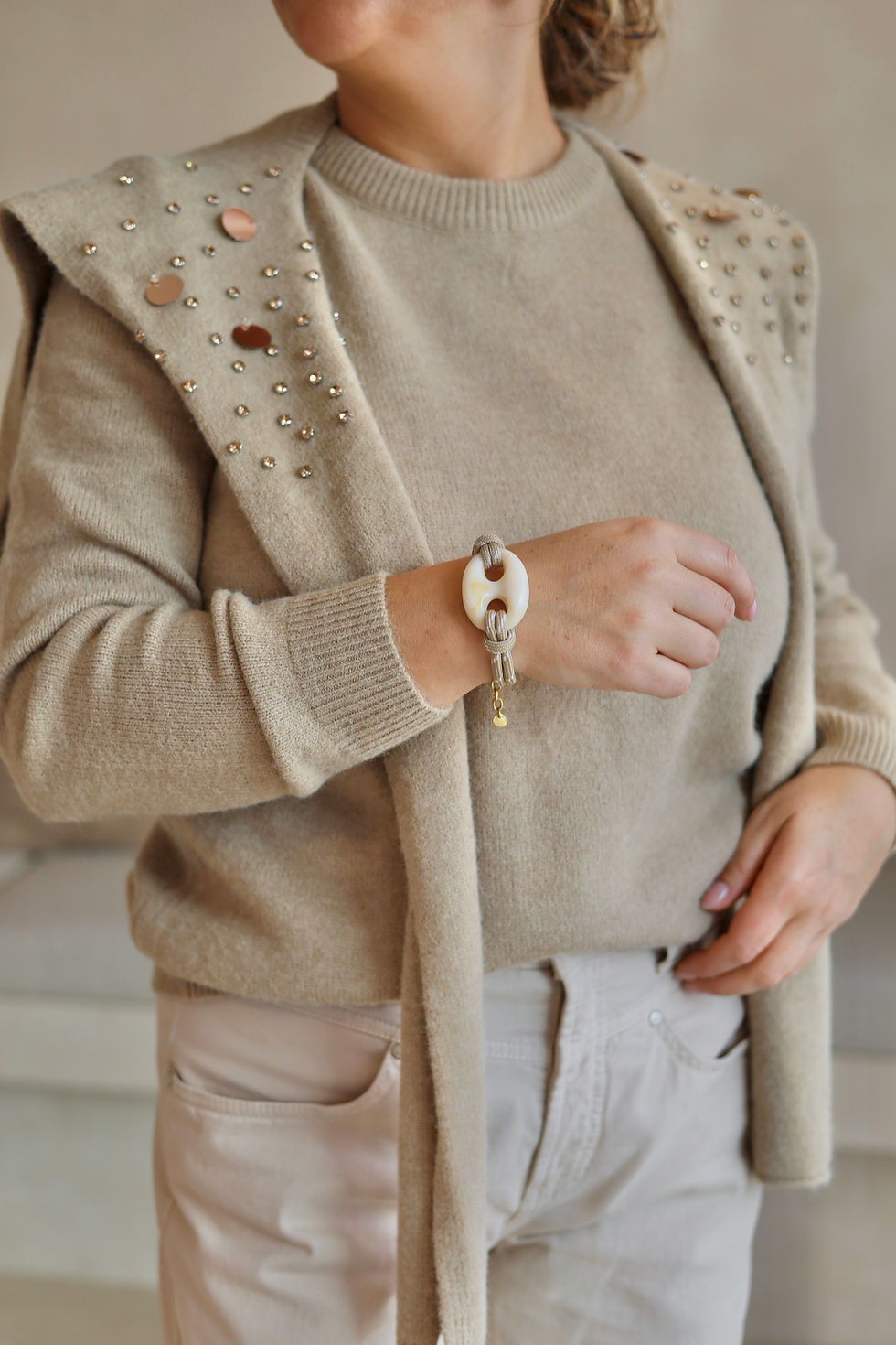 Thumbnail: 72370 Beige trui met bijpassende sjaal inclusief C&S The Label