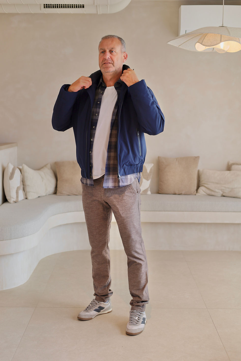 Thumbnail: 71959 Bruine melée chino broek in wol-look North84
