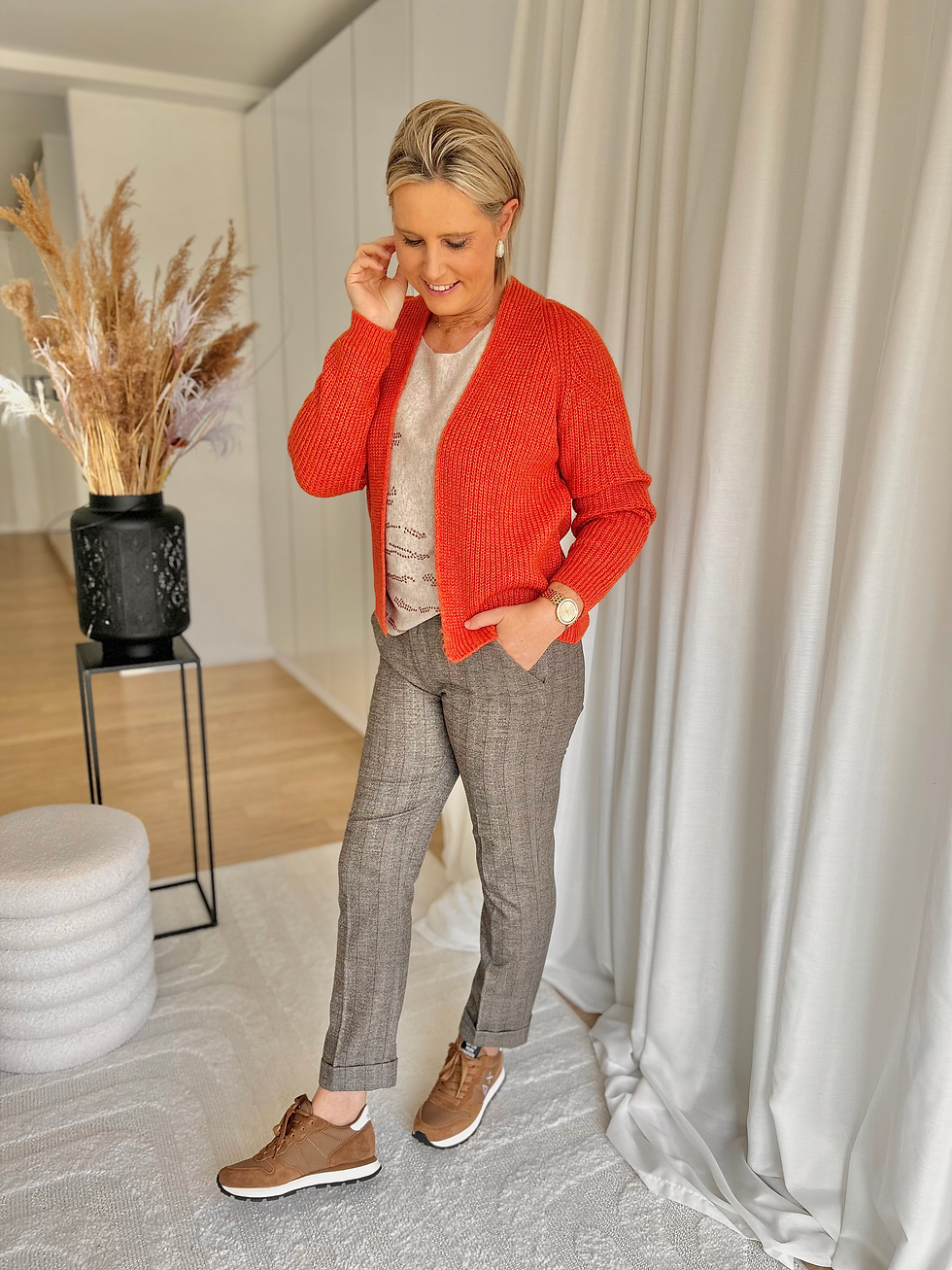 Thumbnail: 64955 Roestkleurige basic cardigan Signe & Nature