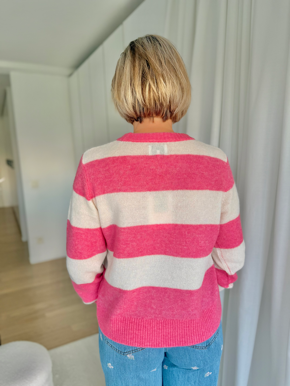 Thumbnail: 65482 Zachte trui met fuchsia/witte strepen Nümph