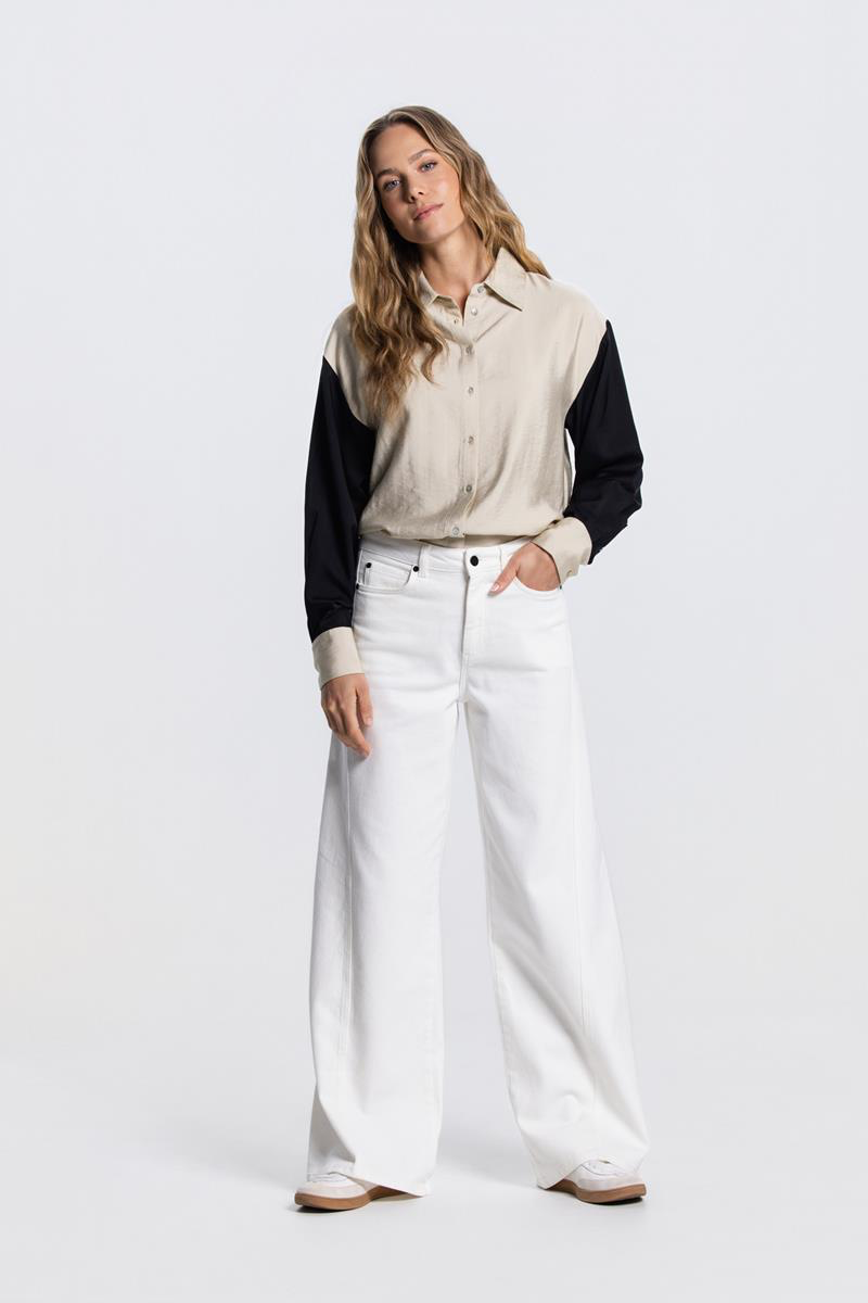 Thumbnail: 70399 Zwarte/beige blouse otja Jansen Amsterdam