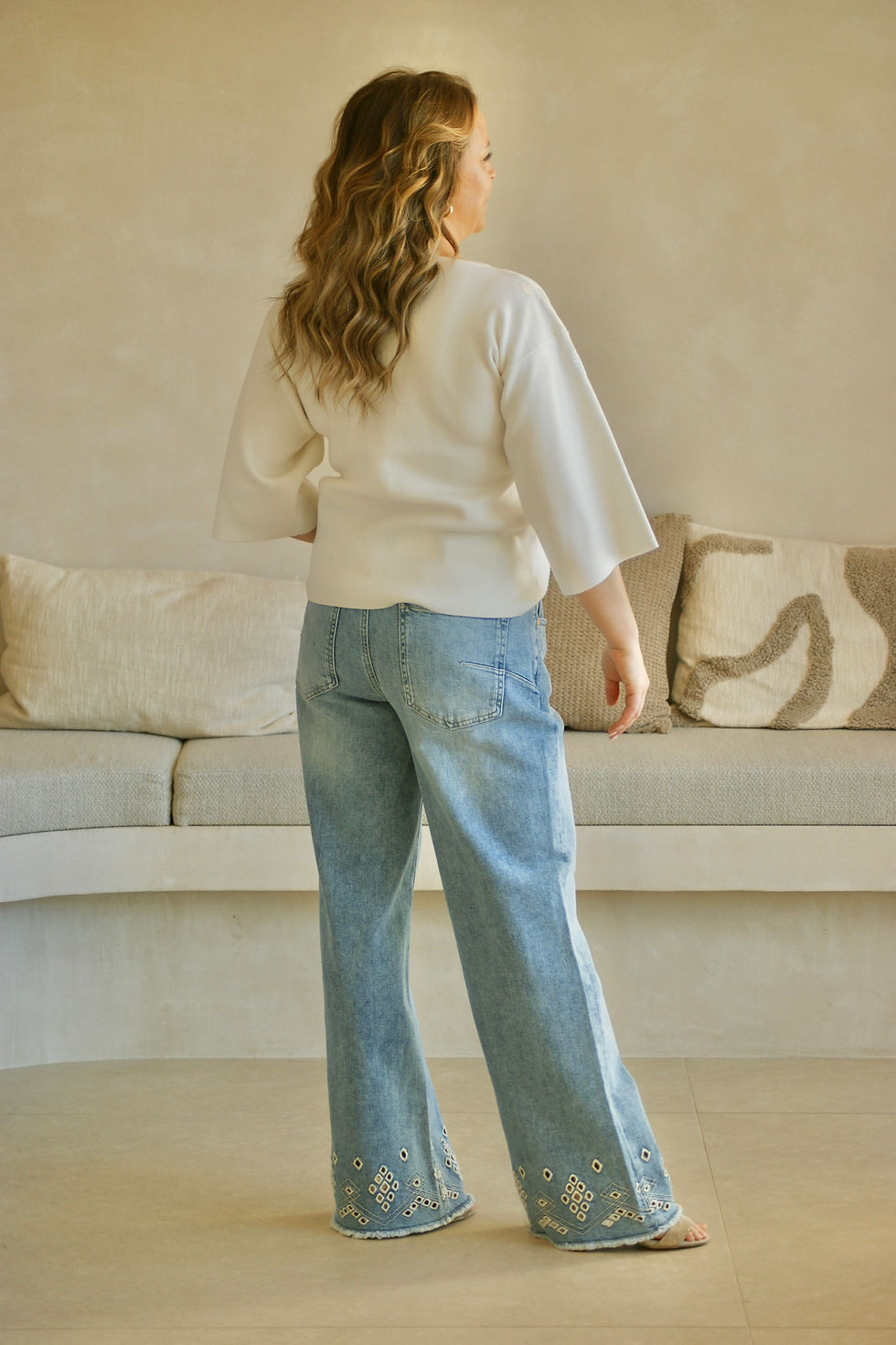 Thumbnail: 70389 Jeans met kantmotief onderaan Para Mi