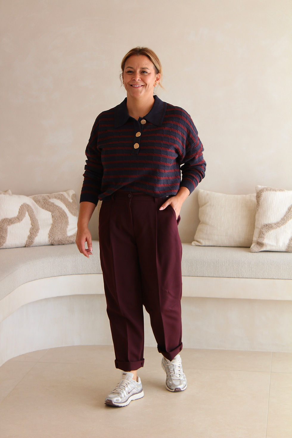 Thumbnail: 72542 Polo in zachte kwaliteit met marineblauwe en bordeaux strepen Vila