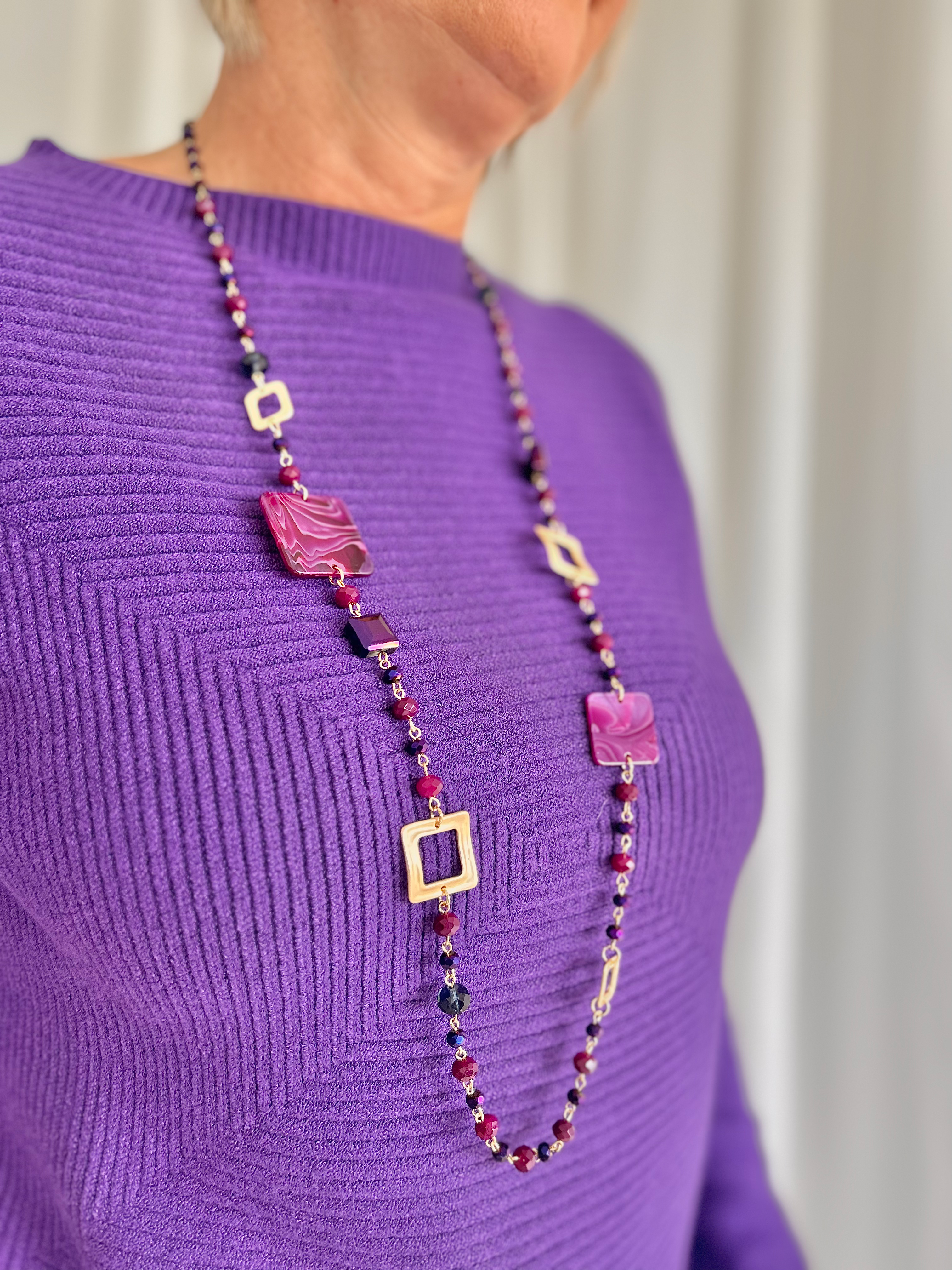 65597 Halsketting paars/goud LM