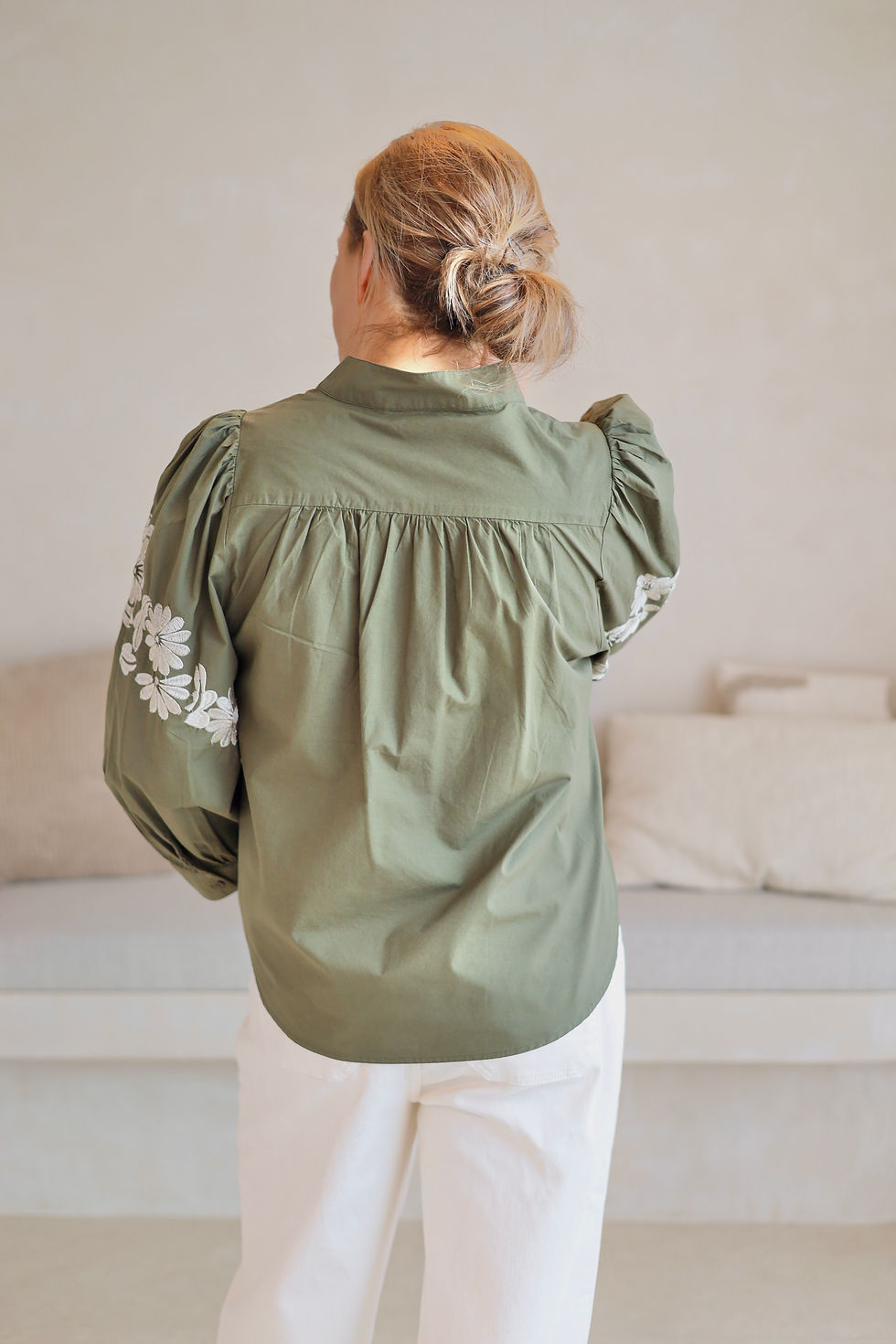 Thumbnail: 72449 Blouse Zera olive "A2476BL/C Atmos