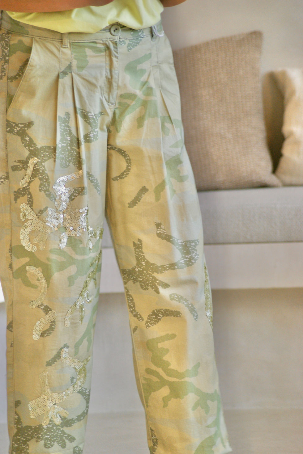Thumbnail: 69647 Broek met legerprint Eva Kayan