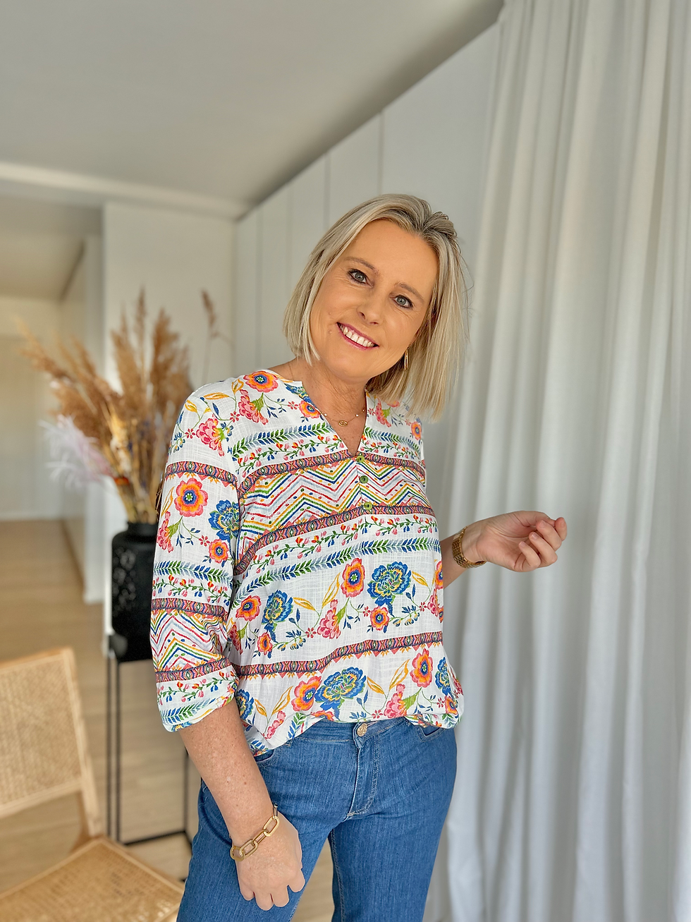 Thumbnail: 59924 Feloranje zachte cardigan met knopen Vila Joy