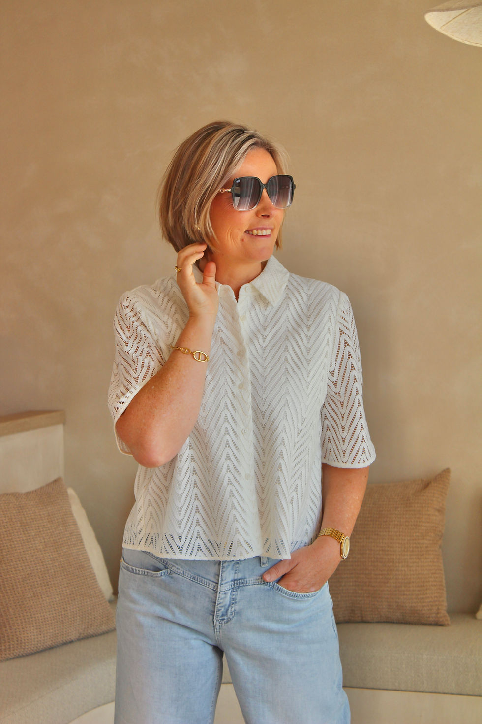 Thumbnail: 72245 Hemdsblouse met korte mouwen Comma