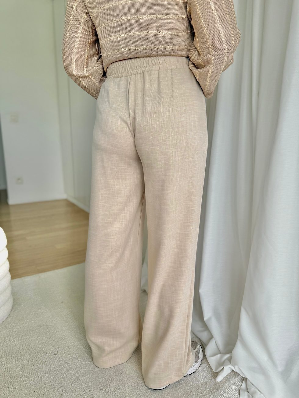 Thumbnail: 67022 Beige broek op elastiek in zachte rayon kwaliteit model 'Mira' Para Mi