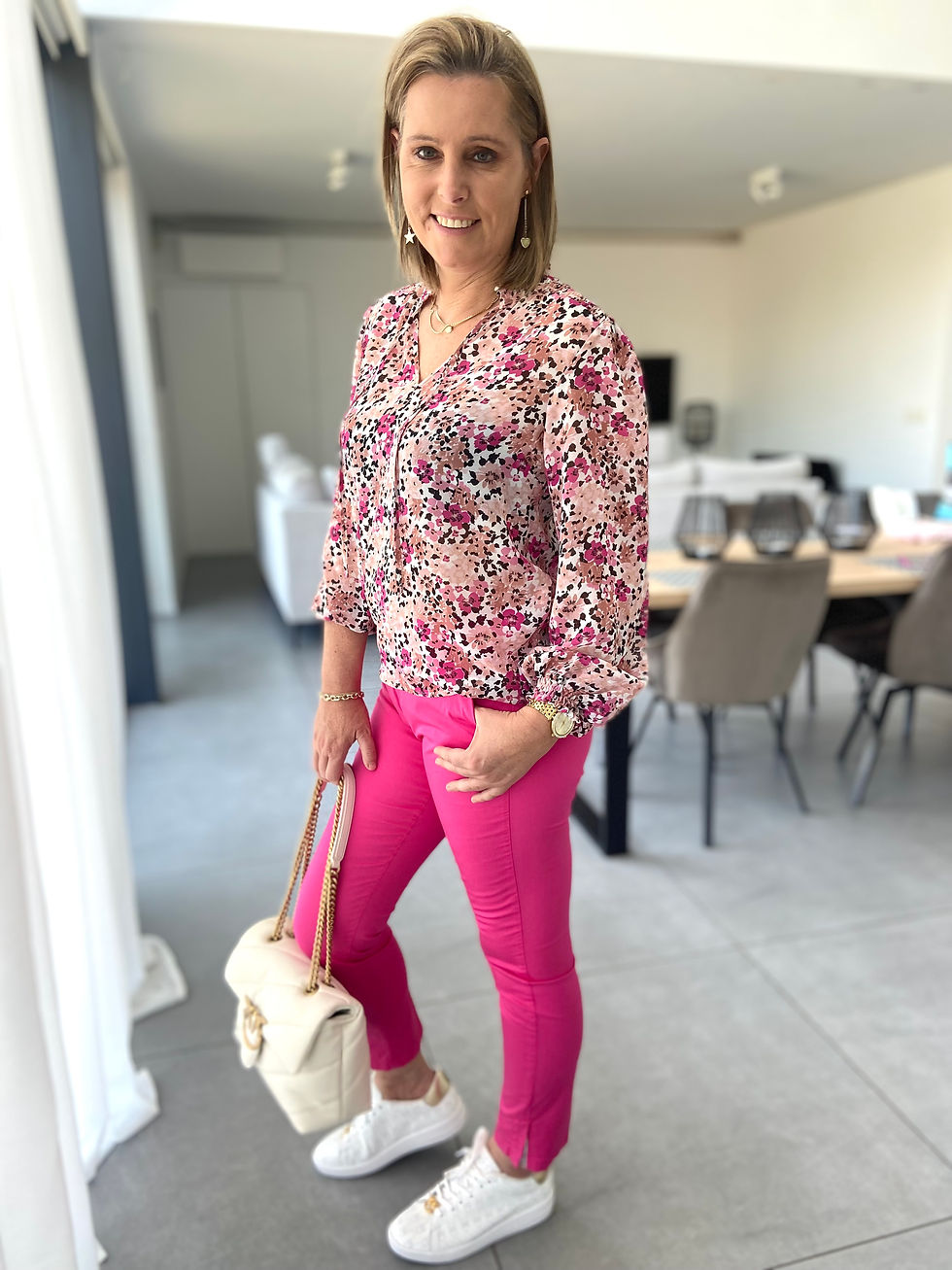 Thumbnail: 57336 Roze chino broek met strass onderaan LIU JO