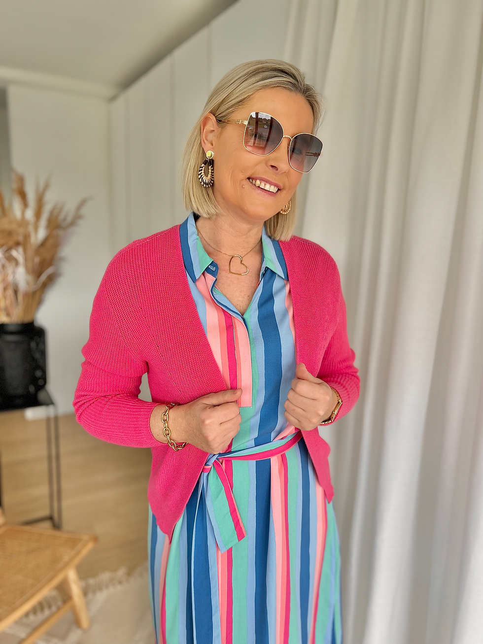 Thumbnail: 60061 Fuchsia roze basic cardigan in fijne katoenkwaliteit Signe & Nature