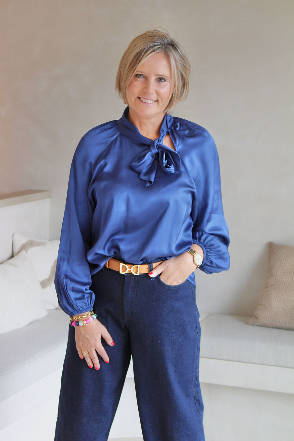 Thumbnail: 72577 Jeansblauwe satijn-look blouse met striklint Green Ice