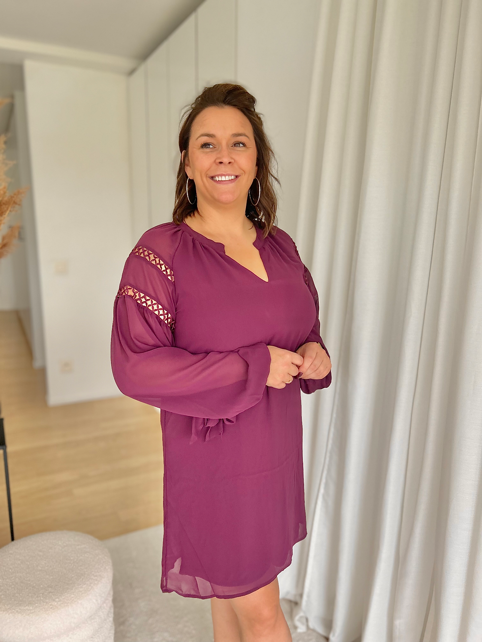 Thumbnail: 62375 Korte bordeaux jurk in voile stof Vila