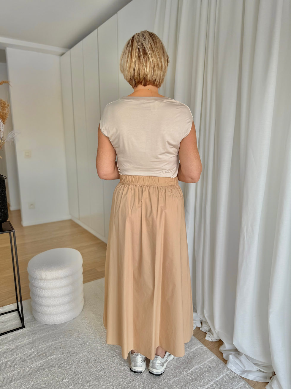 Thumbnail: 65836 Beige basic blouse met stretch Comma