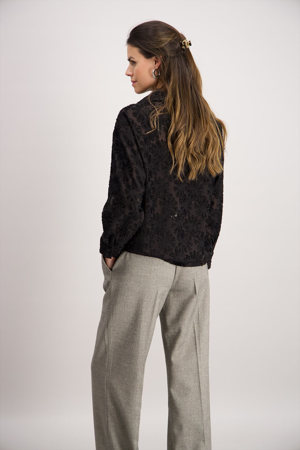 Thumbnail: 67554 Zwarte blouse van Signe Nature