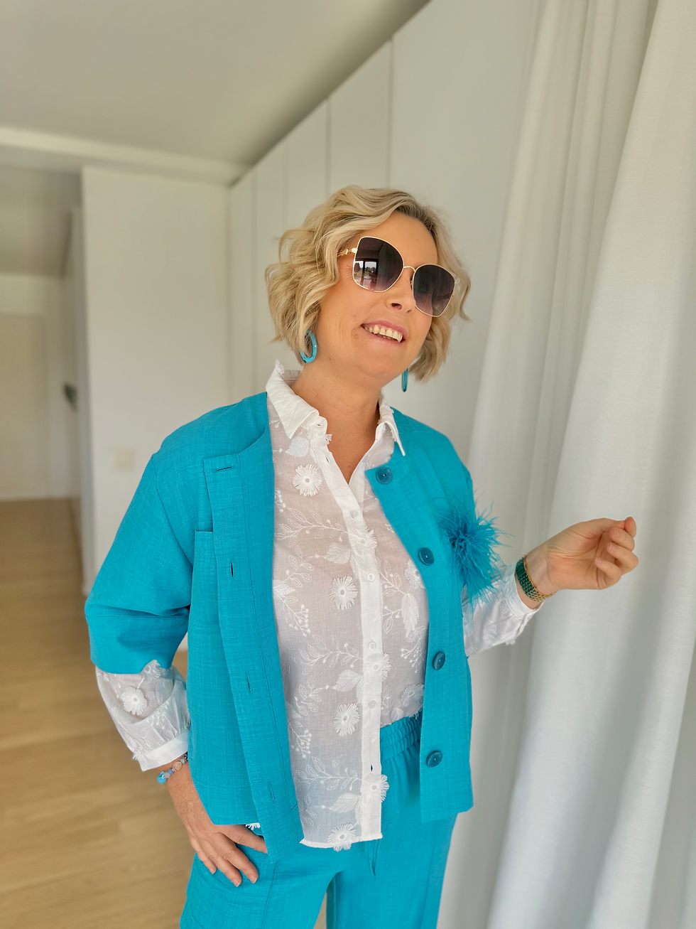 Thumbnail: 67329 Oceaanblauwe broche met veren LM