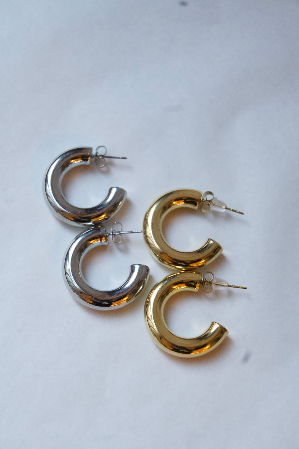 Thumbnail: Classic Small Hoops