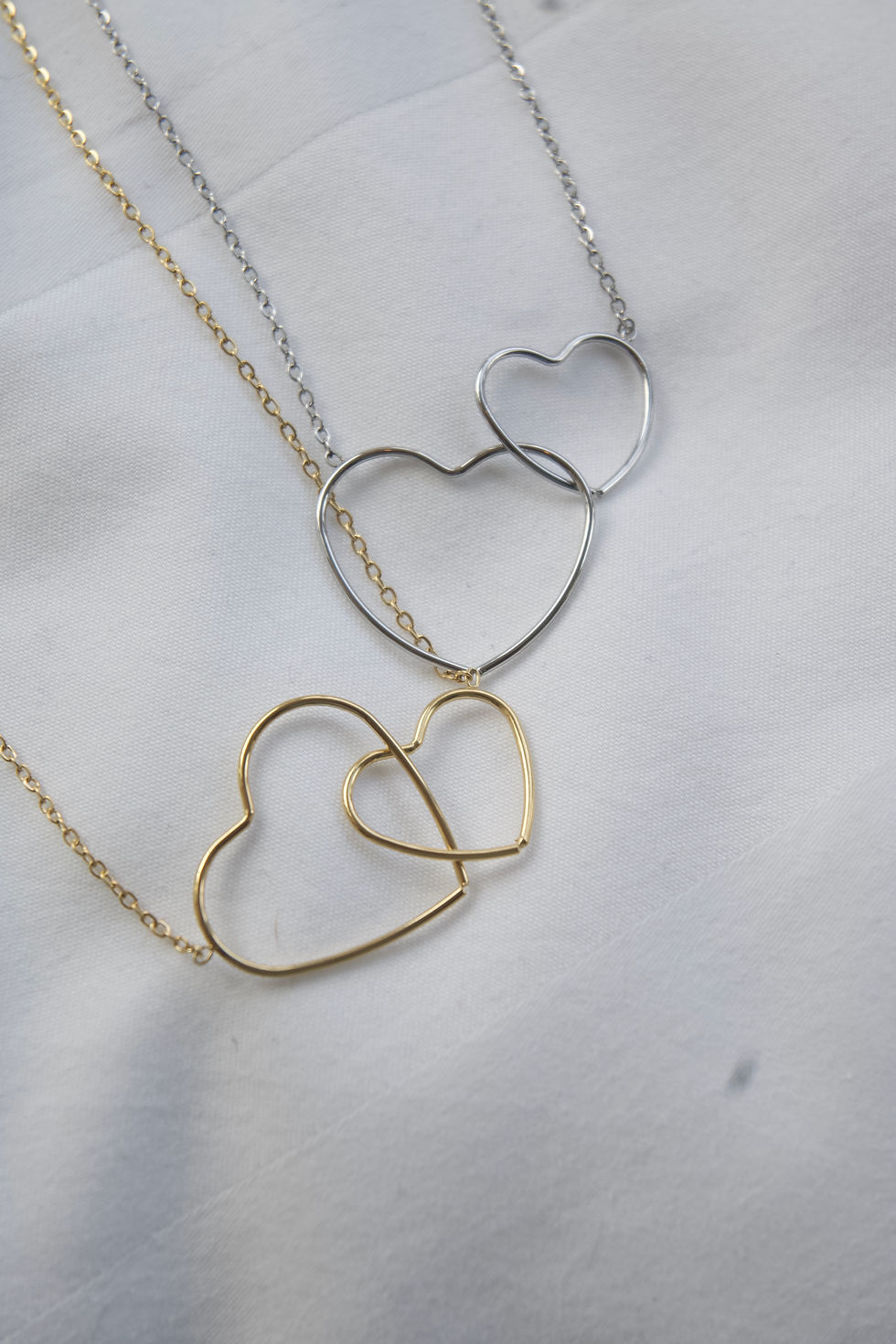Thumbnail: Little Double Hearts Necklace-Goud/Zilver