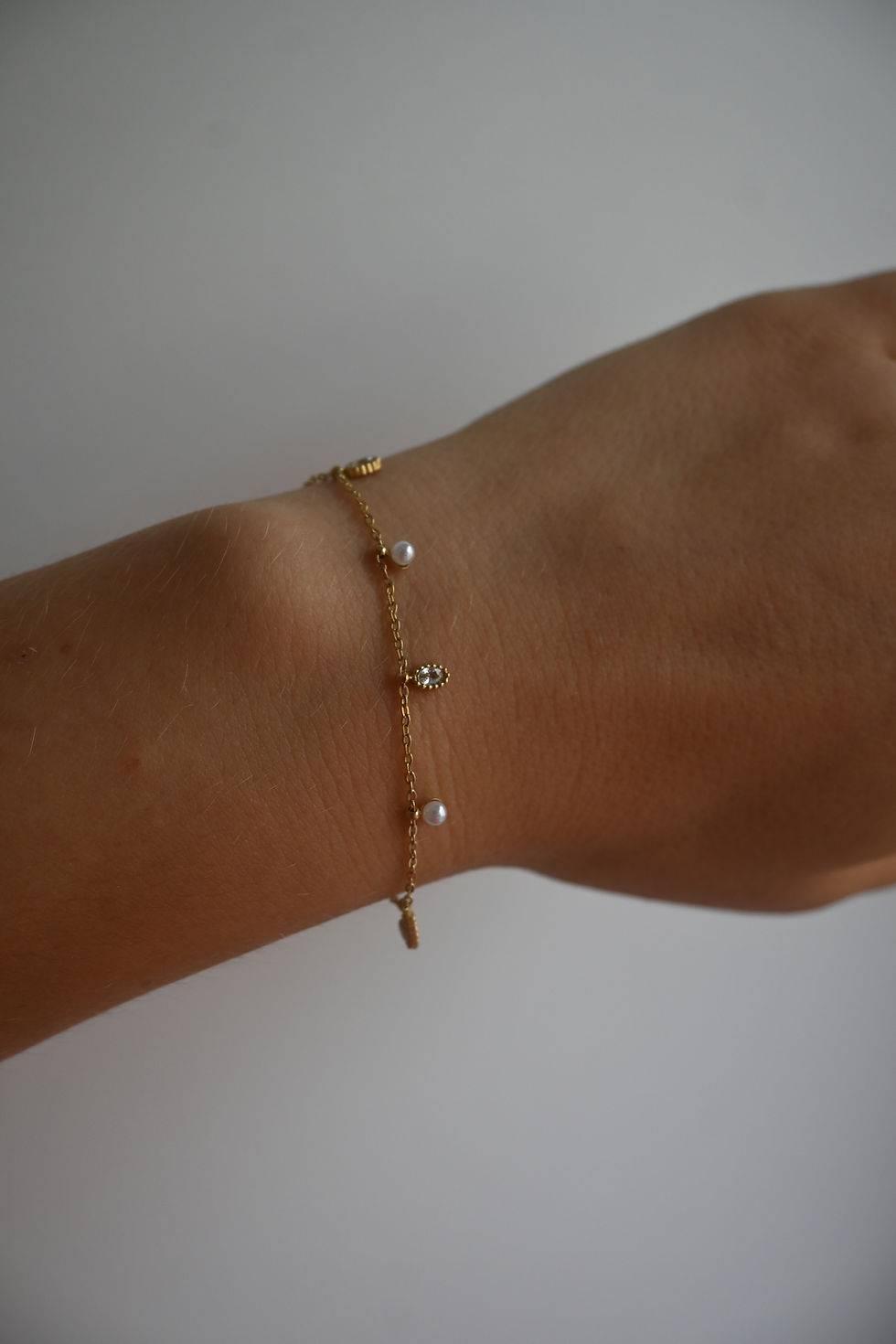 Thumbnail: Little Diamond Pearl Bracelet
