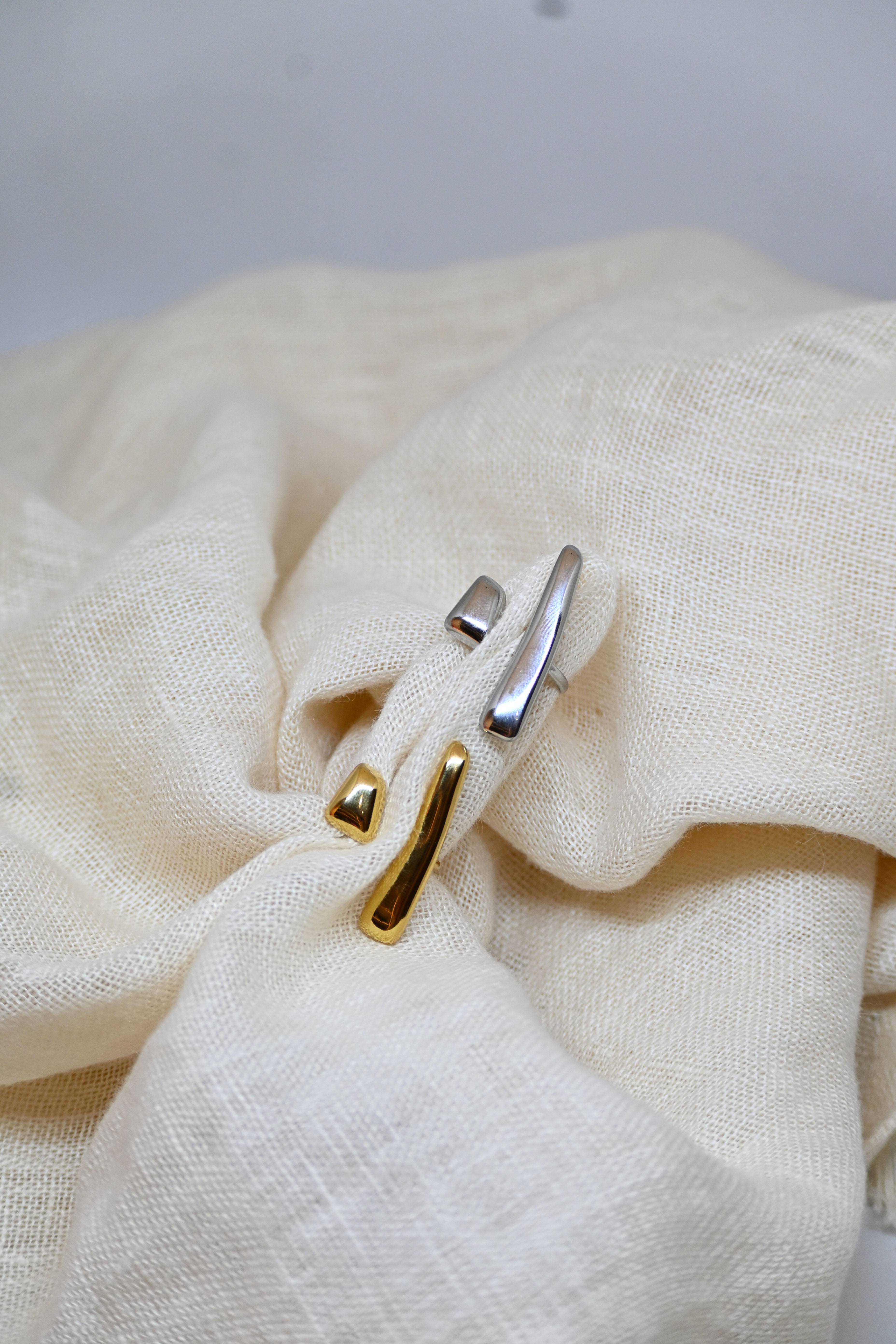 Kenza Asymmetric Ring-Goud/Zilver