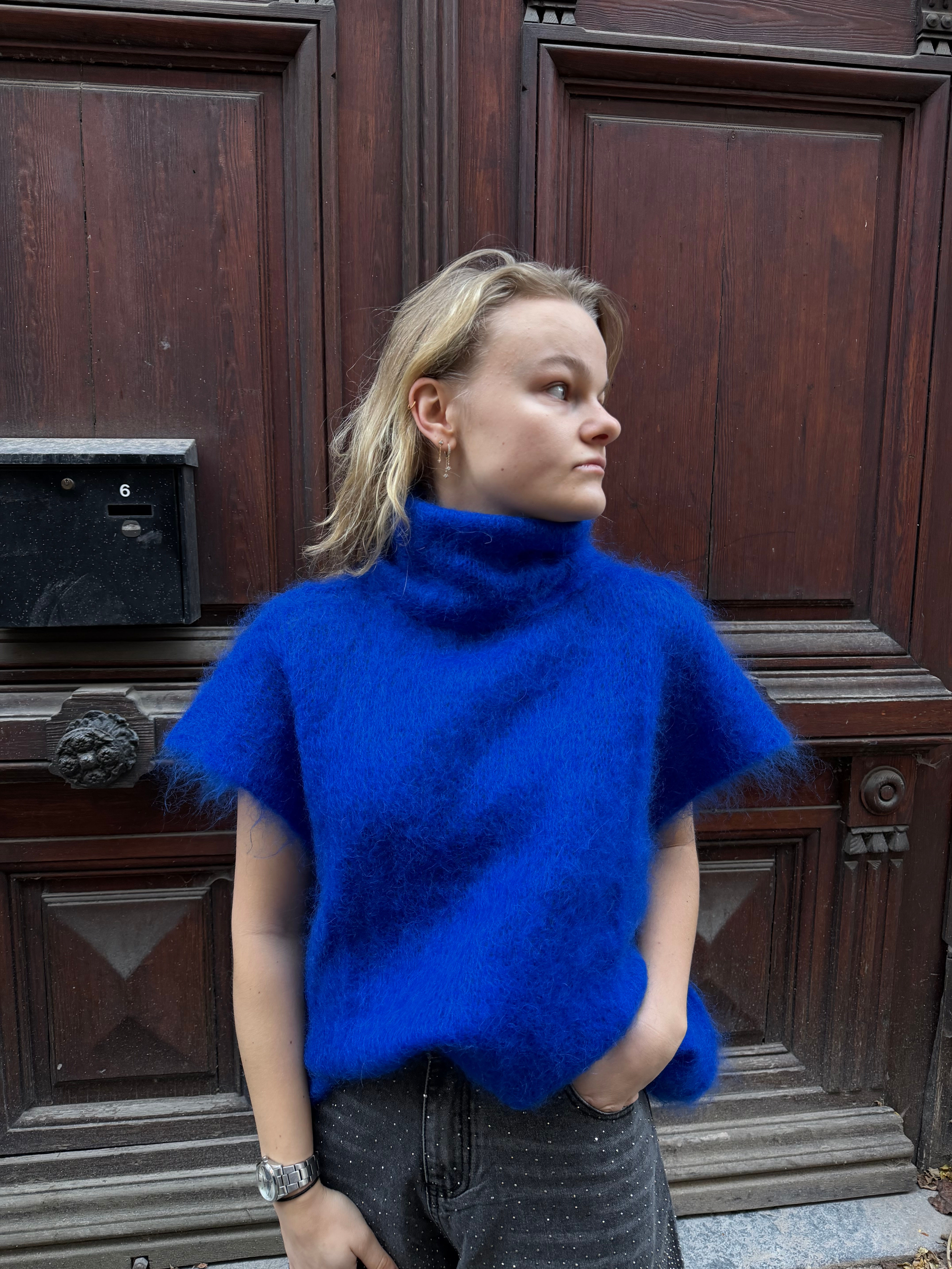 Maya Pull Royal Blue