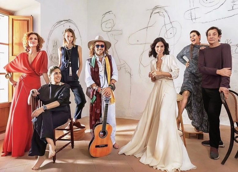 Natasha Zupan (left) with Joan Puynyet Miró (center) and other donors at the Fundació Miró. Photograph by Javi Saguillo