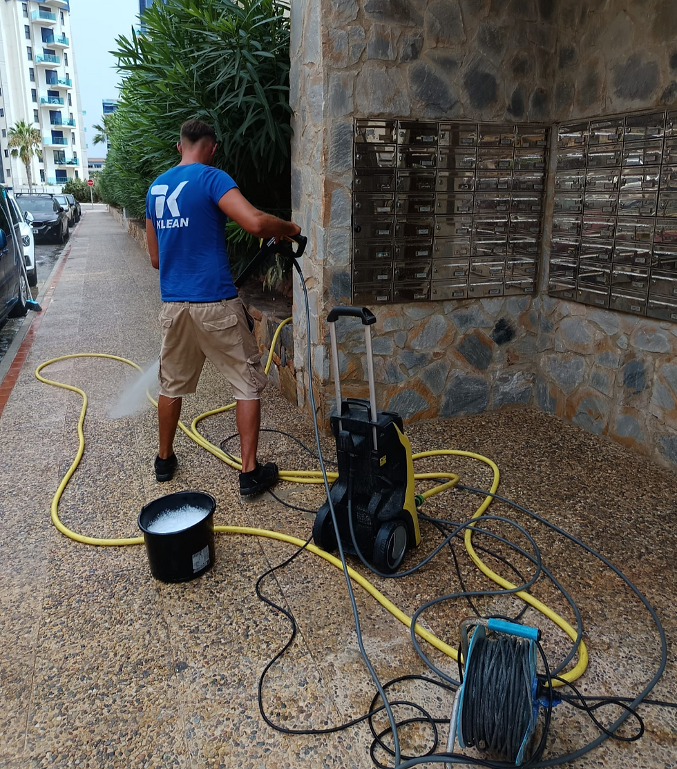Main Entrance and Street Deep Cleaning