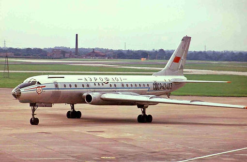 Tupolev Tu-104(1956).jpg