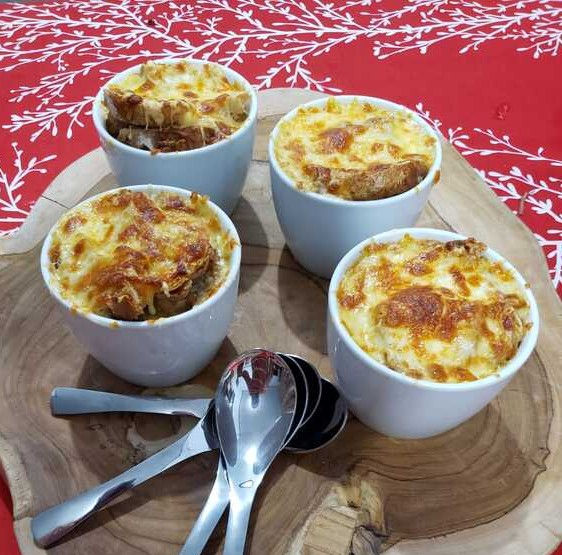 gratinated onion soup fait maison bali