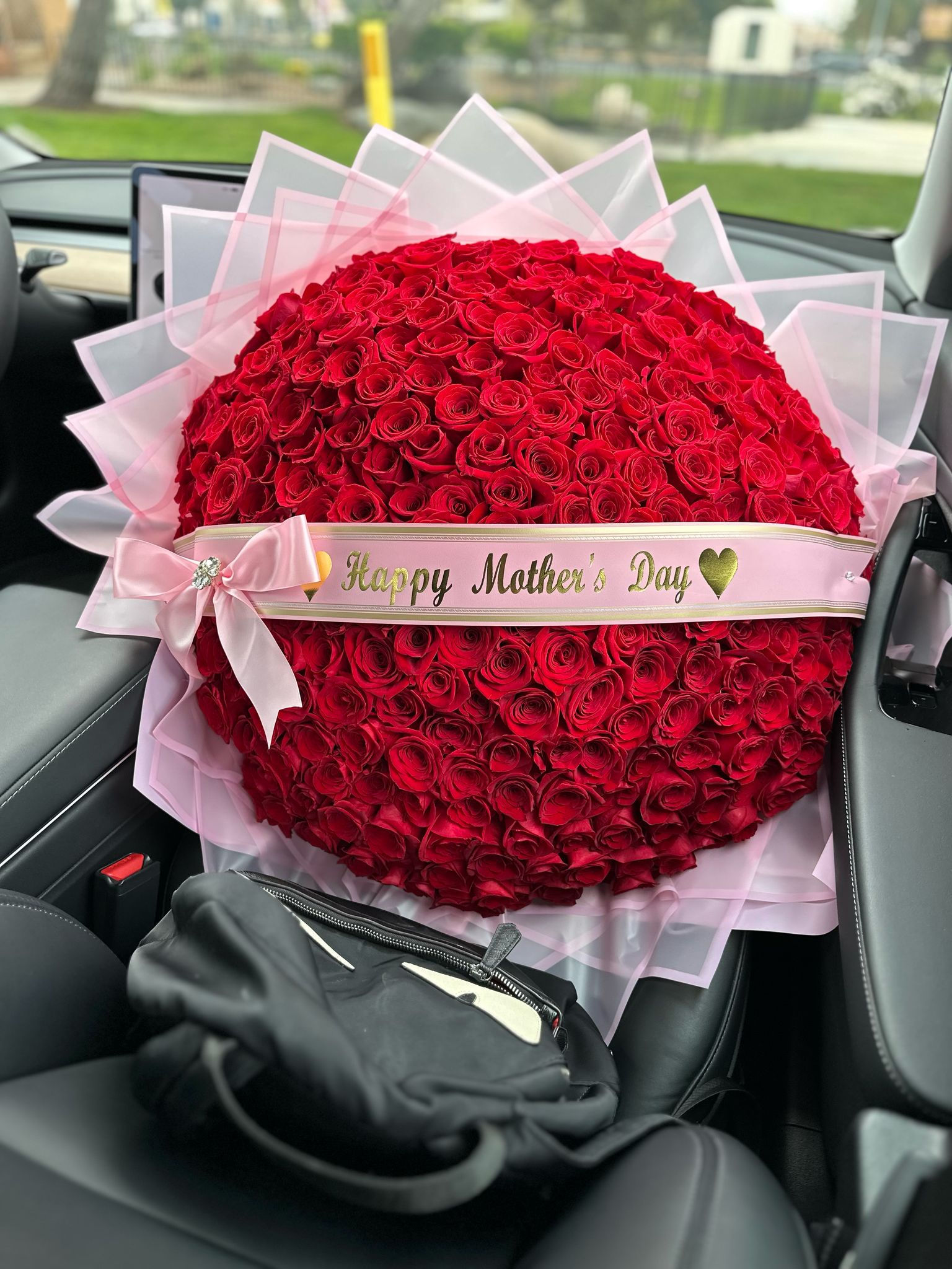 200 Roses Mother's Day