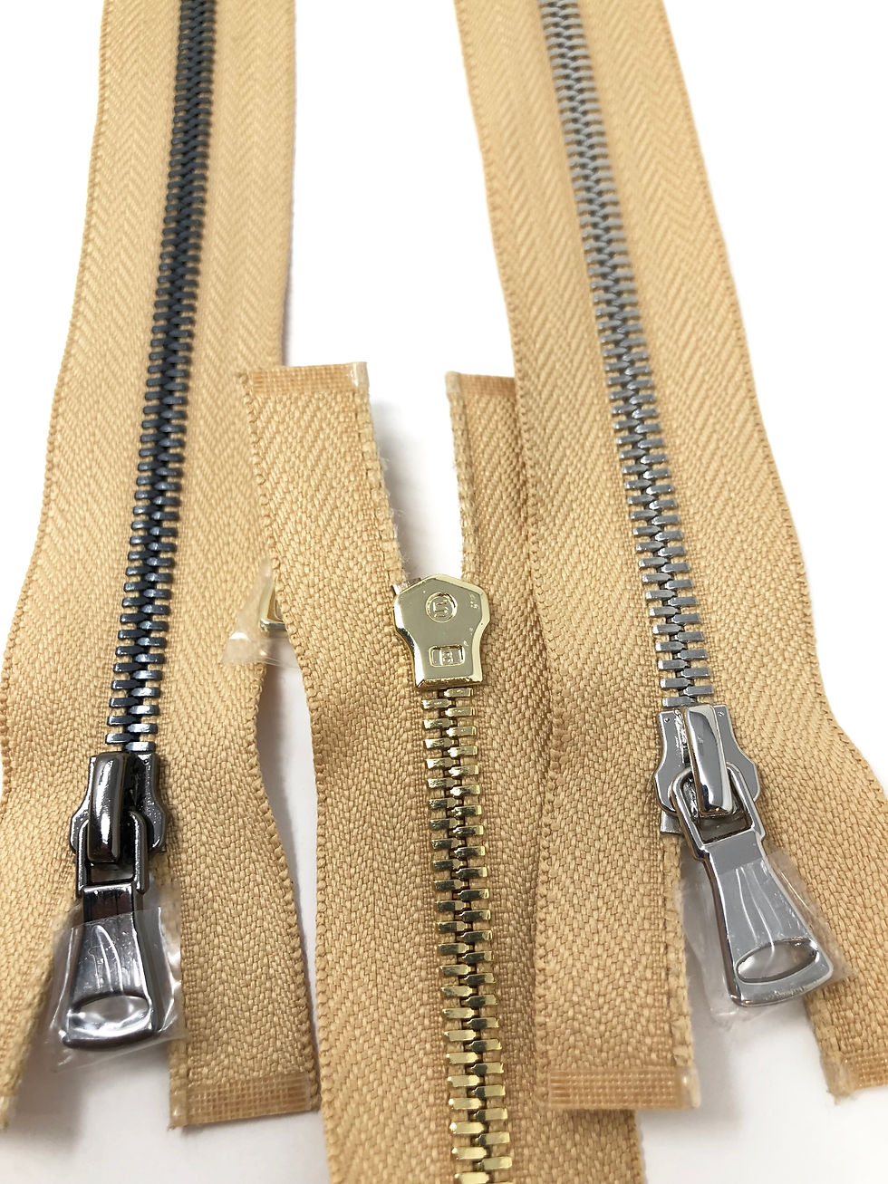 Thumbnail: 28 Inch Beige One Way Separating High Glossy Zipper in 5MM or 8MM OPEN