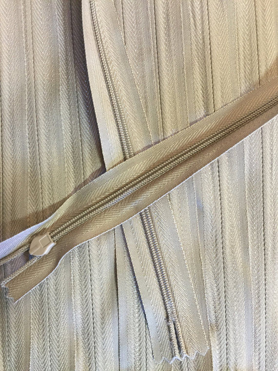 Thumbnail: 10 or 100 Invisible Zippers #3 12-22 Inches Tan