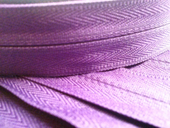 Thumbnail: 10 or 100 INVISIBLE Zippers 12-22 Inch Color 526 Purple