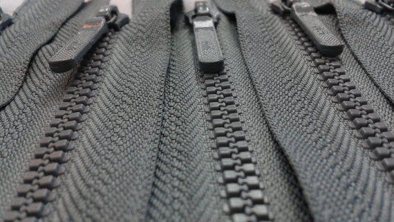 Thumbnail: Riri Zipper Molded Plastic 5 Inches Closed (NON-SEPARATING) - Gray (1 zipper)