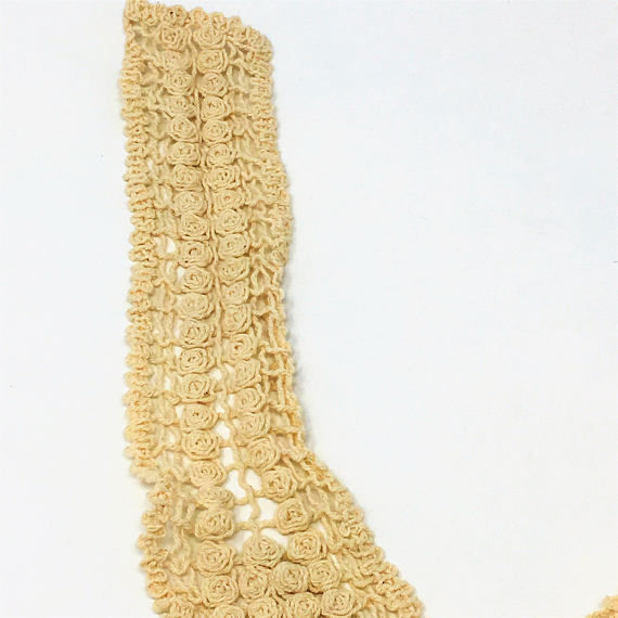 Thumbnail: Egg Shell Chenille Knitted Roses Sew On Applique