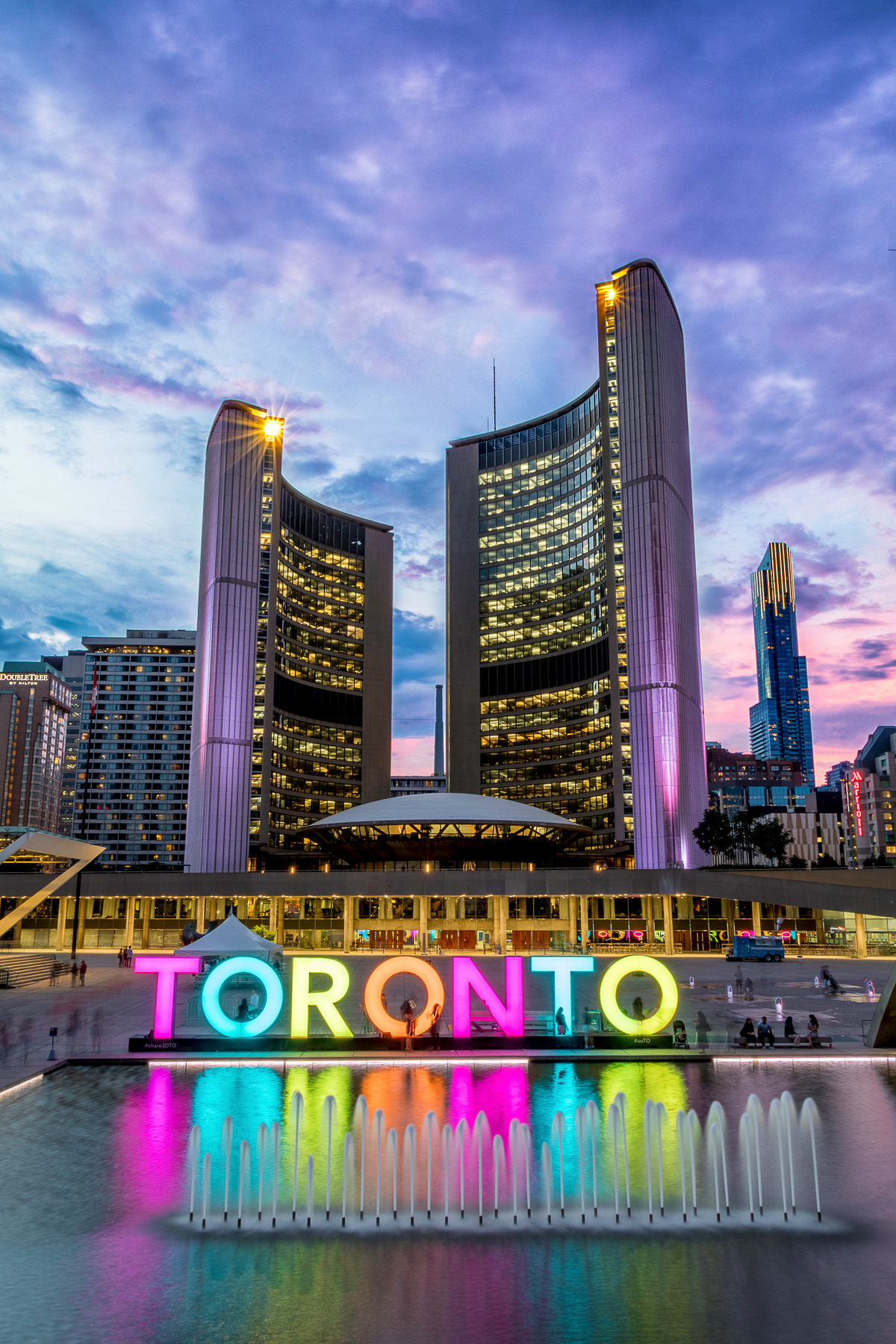 Toronto 13, Canada